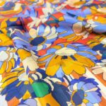 Amplia Bufanda de Mujer en Seda 100% con Bonito Diseño y Gran Calidad - Imagen 3