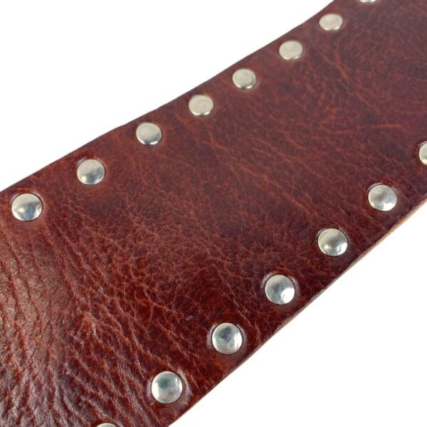 Cinturón Artesanal en Piel con Estilo Exclusivo, Tachuelas Decorativas Laterales y Gran Calidad para Mujer - Imagen 8