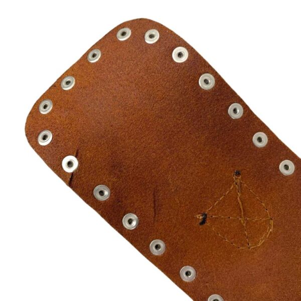 Cinturón Artesanal en Piel con Estilo Exclusivo, Tachuelas Decorativas Laterales y Gran Calidad para Mujer - Imagen 9