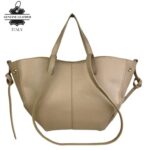 Bolso Grande de Piel Italiana con Gran Calidad, 2 Formas y Neceser Extra para Mujer - Imagen 10