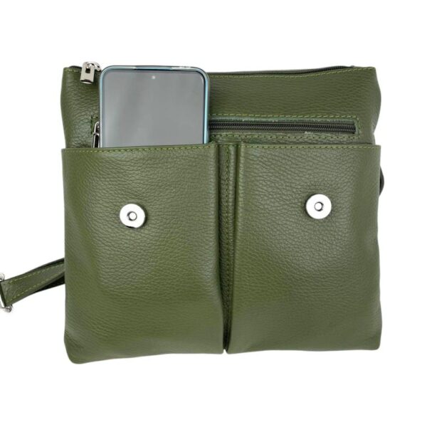 Bolso de Hombro en Piel Italiana con 3 Bolsillos Frontales bajo la Solapa de 2 Botones para Mujer - Imagen 22