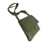 Bolso de Hombro en Piel Italiana con 3 Bolsillos Frontales bajo la Solapa de 2 Botones para Mujer - Imagen 20