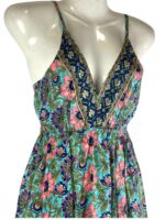 Vestido Largo Artesanal en Seda India con Diseño Flores y Espalda Descubierta para Mujer - Imagen 3