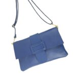 Bolso Bandolera en Piel Italiana para Mujer con Hebilla Decorativa, Solapa y Cremallera - Imagen 14