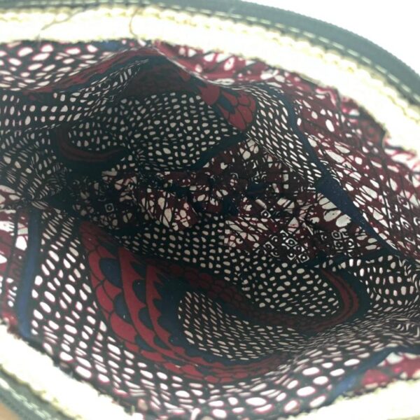 Capazo Artesanal Africano de Lino y Yerba Autóctona con Solapa, Asa Larga y Diseño Exclusivo - Imagen 12