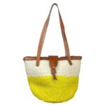 Capazo Artesanal Africano de Lino y Yerba Autóctona con Solapa, Asa Larga y Diseño Exclusivo - Imagen 5