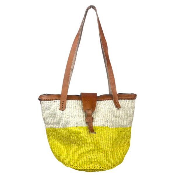 Capazo Artesanal Africano de Lino y Yerba Autóctona con Solapa, Asa Larga y Diseño Exclusivo - Imagen 5