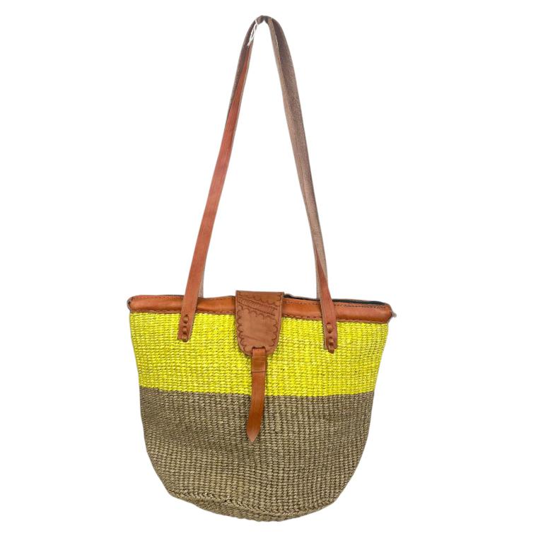 Capazo Artesanal Africano de Lino y Yerba Autóctona con Solapa, Asa Larga y Diseño Exclusivo