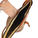 Capazo Artesanal Africano de Lino y Yerba Autóctona con Diseño Exclusivo de Rejilla, Asa Larga y Solapa - Imagen 15