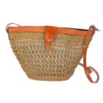 Capazo Artesanal Africano de Lino y Yerba Autóctona con Diseño Exclusivo de Rejilla, Asa Larga y Solapa - Imagen 5