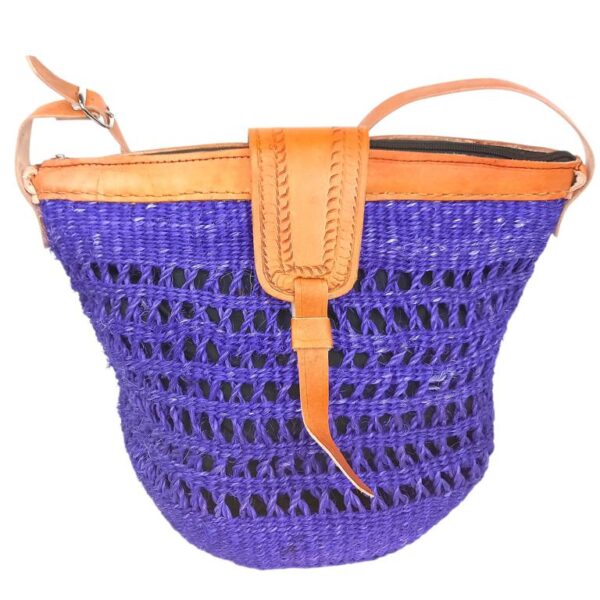 Capazo Artesanal Africano de Lino y Yerba Autóctona con Diseño Exclusivo de Rejilla, Asa Larga y Solapa - Imagen 6