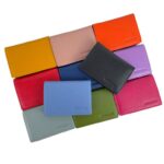 Tarjetero Compacto de Piel con Solapa de Botón y Gran Calidad para Mujer - Imagen 2