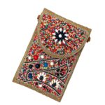 Bolsito Portamovil de Mujer en Papel con Diseño Original, Solapa de Botón y Gran Calidad - Imagen 4