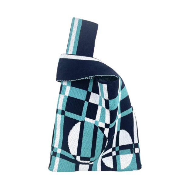 Bolsito de Mano Compacto en Tela Nylon con 2 Asas y Bonito Estampado - Imagen 2