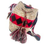 Bolso Mochila Wayuu Colombia Grande Artesanal con Diseño Multicolor Exclusivo - Imagen 4