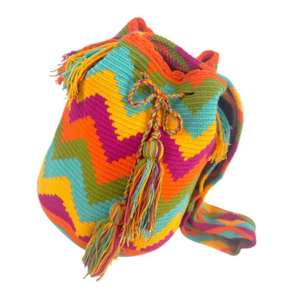 Bolso Mochila Wayuu Colombia Grande Artesanal con Diseño Multicolor Exclusivo - Imagen 5