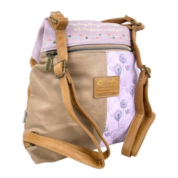 Mochila Sintética de Mujer con Muñeca Sweet Candy, Bolsillos Exteriores y Cierre de Cremallera - Imagen 4