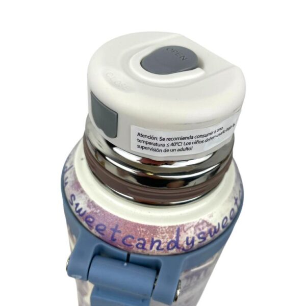 Botella Termo con Diseño Muñeca Sweet Candy, 2 Tapones y Asa de Mano para Mujer - Imagen 5