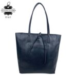 Bolso de Mano en Piel Italiana para Mujer con Asas Cortas, Cierre de Cremallera y Bolsillo Interno - Imagen 4