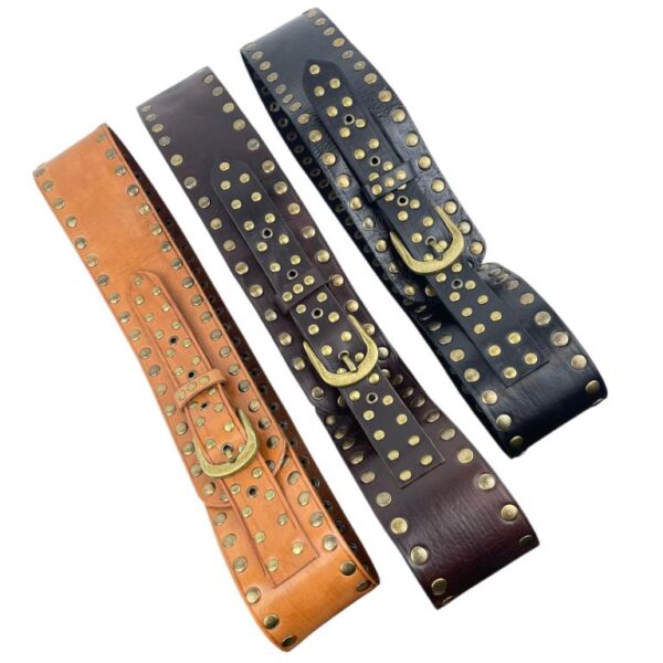 Cinturón Artesanal Exclusivo en Piel con Muchas Tachuelas Decorativas y Gran Calidad para Mujer - Imagen 2