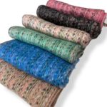 Elegante Bufanda de Lana para Mujer con Flecos Multicolores y Precioso Diseño - Imagen 3