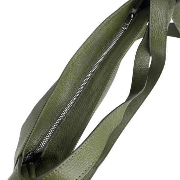 Bolso-Mochila Pequeño en Piel Italiana con Bolsillo Interno y Cierre de Cremallera para Mujer - Imagen 12