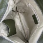 Bolso-Mochila Pequeño en Piel Italiana con Bolsillo Interno y Cierre de Cremallera para Mujer - Imagen 13