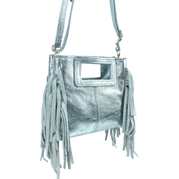 Bolso de Mano Metalizado y Compacto en Piel Italiana con Flecos Decorativos para Mujer - Imagen 4