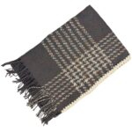 Bufanda de Lana y Cashmere para Mujer con Flecos Decorativos, Diseño Pata de Gallo y Gran Calidad - Imagen 4