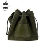 Bolso Bucket en Piel de Serraje con Compartimento Frontal y Cierre de Cuerdas para Mujer-VerdeOlivo- Mayorista España