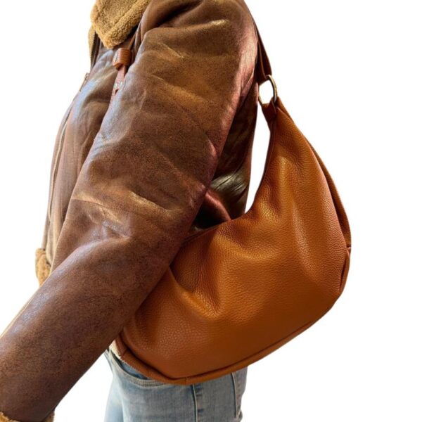 Bolso de Hombro en Piel Italiana con Diseño Medialuna, Bolsillo Trasero y Gran Capacidad Mujer - Imagen 3