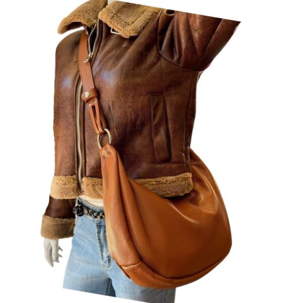 Bolso de Hombro en Piel Italiana con Diseño Medialuna, Bolsillo Trasero y Gran Capacidad Mujer - Imagen 4