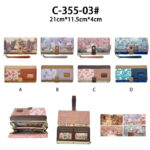 Cartera-Tarjetero Sintético con Diseño Muñeca Sweet Candy y Asa Corta Extraíble para Mujer