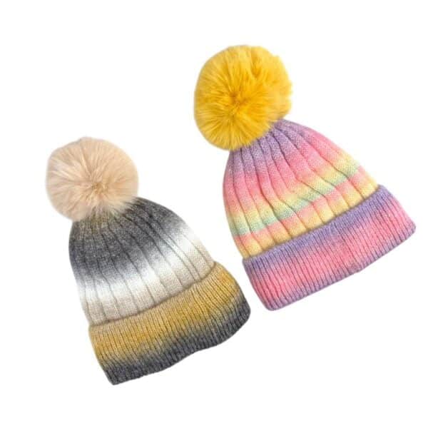 Gorro Multicolor Tie Dye con Pompom, Talla Única y Alegre Diseño para Mujer - Imagen 3