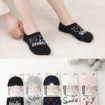 Calcetines Tobilleros en Algodón con Alegre Diseño y Suela Antideslizante de Silicona para Mujer