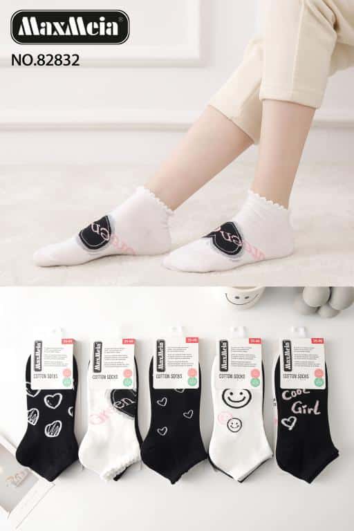 CGMX82832-All Calcetines Cortos de Algodón Peinado para Mujer con Diseño de Corazones y Caritas - Imagen 1