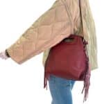 Bolso de Hombro en Piel Italiana Estilo Miss M con Flecos Laterales y Gran Calidad para Mujer