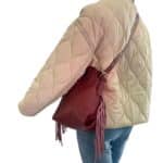 Bolso de Hombro en Piel Italiana Estilo Miss M con Flecos Laterales y Gran Calidad para Mujer - Imagen 11