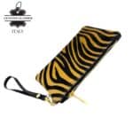 Cartera en Piel Italiana con Pelito, Diseño Animal Print, Cremallera y Asa Corta Extraíble para Mujer - Imagen 16