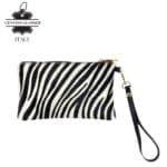 Cartera en Piel Italiana con Pelito, Diseño Animal Print, Cremallera y Asa Corta Extraíble para Mujer - Imagen 8