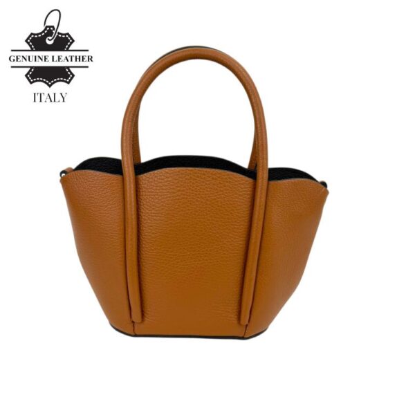 Bolso de Mano Compacto en Piel Italiana con Asa Larga de Cadena y Neceser Extra para Mujer - Imagen 9