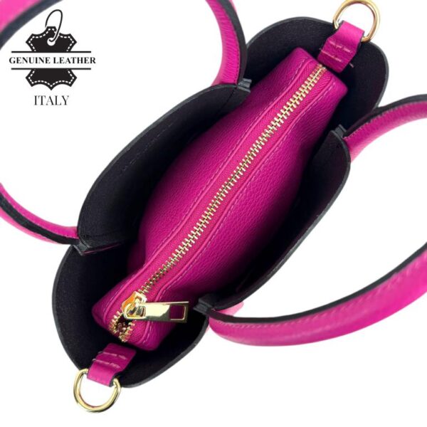 Bolso de Mano Compacto en Piel Italiana con Asa Larga de Cadena y Neceser Extra para Mujer - Imagen 13