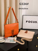 Bolso de Hombro Universitario con Asa Larga Ajustable, Solapa y Práctico Diseño para Mujer