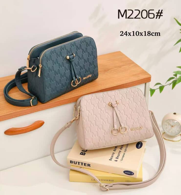 Bolso Bandolera Sintético de Maxfly para Mujer con 3 Bolsillos Principales y Frontal Decorativo-Principal- Mayorista España