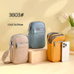 Bolsito Portamovil Sintético con Bolsillo Frontal y 3 Cremalleras Principales para Mujer