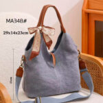 Bolso de Hombro en Lino Lavado con Pañuelo Decorativo, Cremallera y 2 Asas Marrones para Mujer