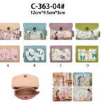 Monedero Sintético Compacto para Mujer con Muñeca Sweet Candy, Lata y Compartimento Trasero