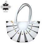 Bolso de Mano en Piel Italiana con Diseño Original, Tachuelas y Asa Larga de Cadena para Mujer - Imagen 3