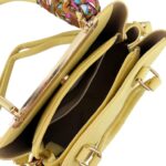 Bolso de Mano Sintético Gino Valentini con Pañuelo Decorativo y 3 Compartimentos para Mujer - Imagen 6