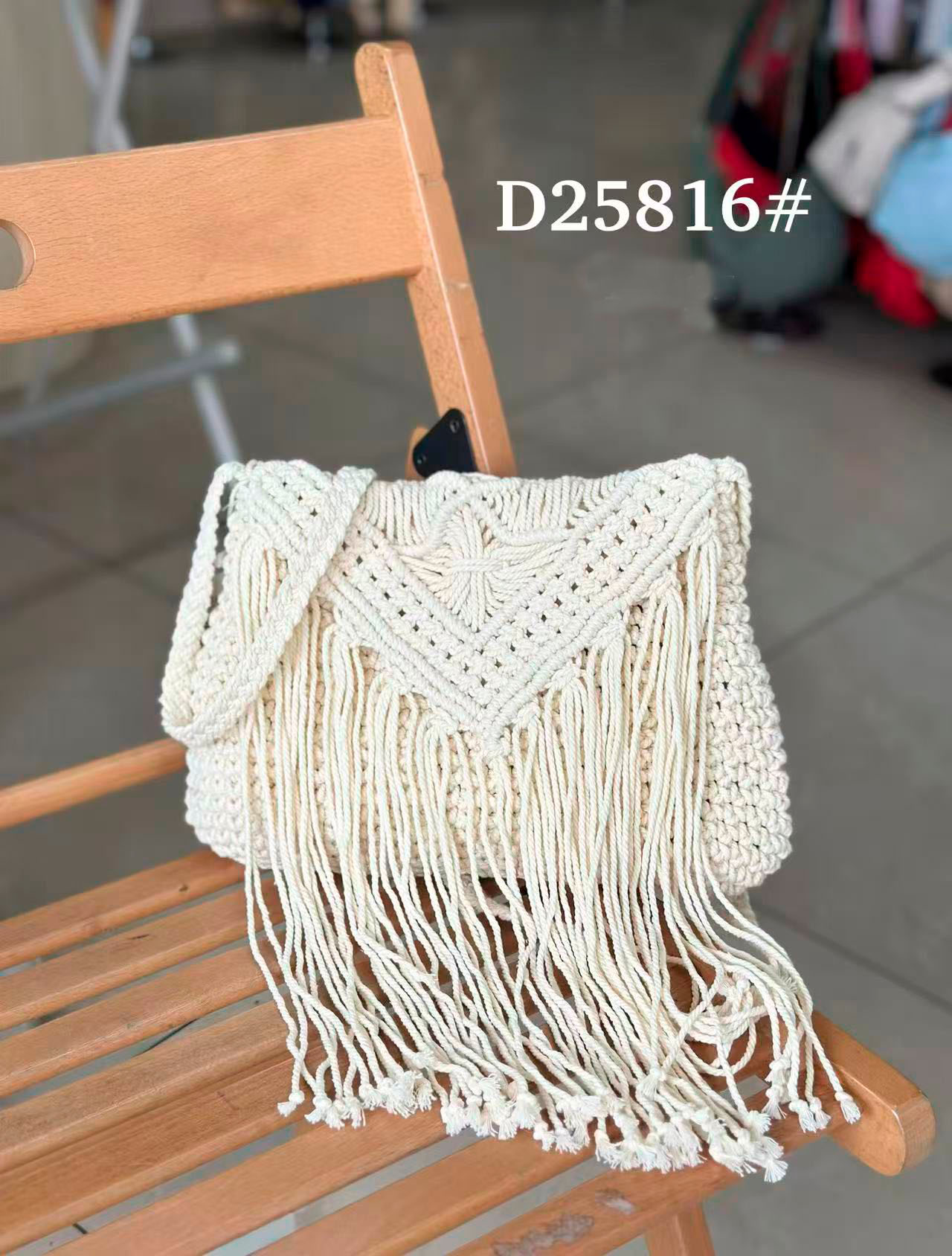 CGD25816-Principal Bolso de Hombro en Algodón tipo Ganchillo con Solapa de Flecos y Asa Larga para Mujer - Imagen 1